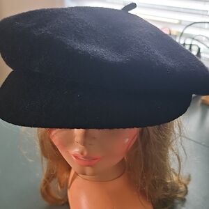 Basque Beret Classic Black 100% Wool. Size XXL‎